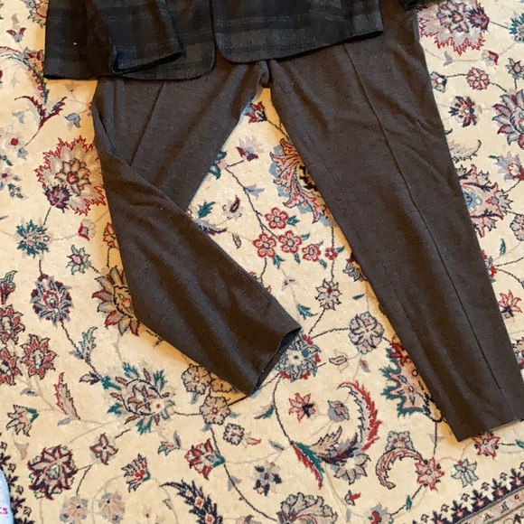 Akris jacket Pant combo - Picture 2 of 11